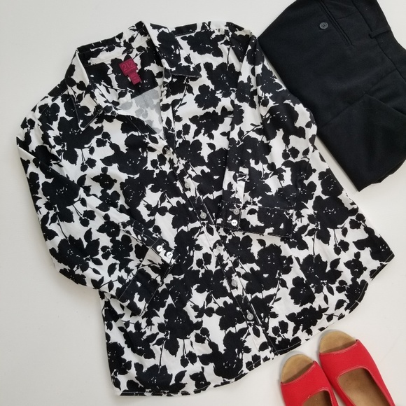 212 Collection Tops - 212 Collection Black/White Floral Button Shirt
